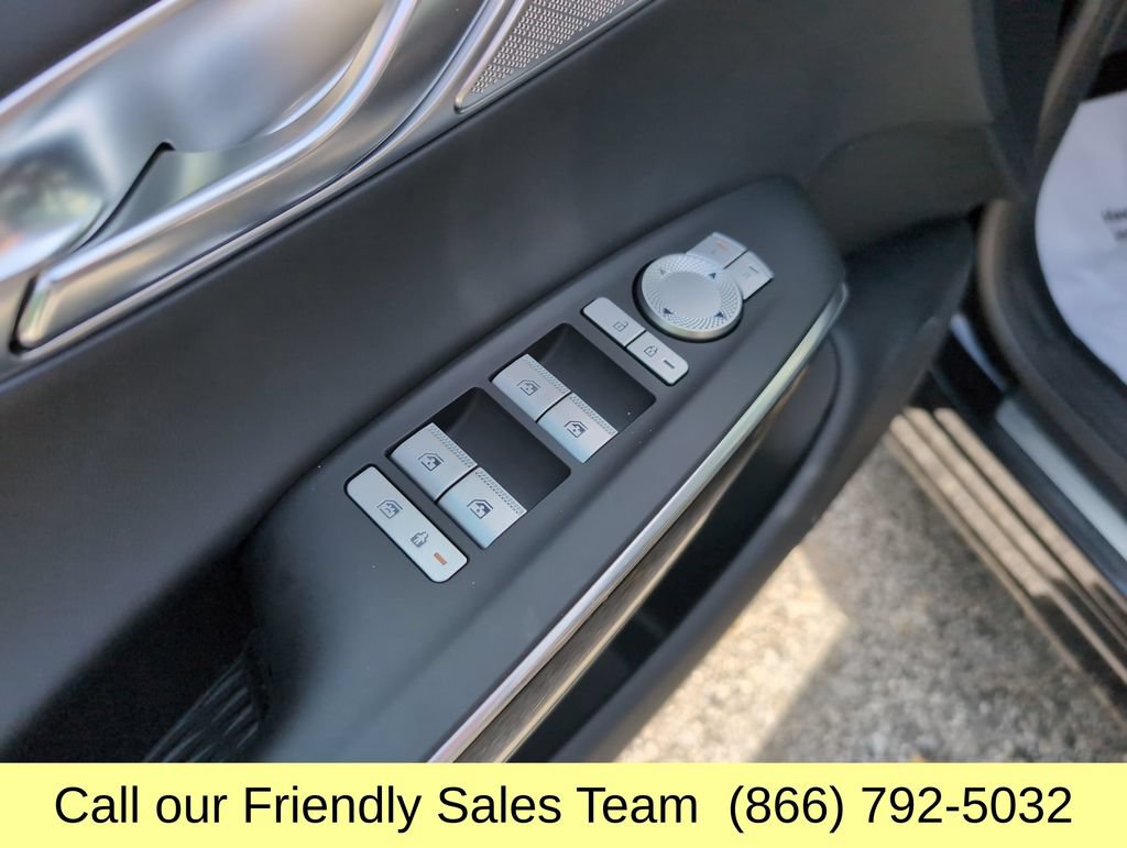 Used 2025 Genesis GV70 2.5T AWD/4WD image 14