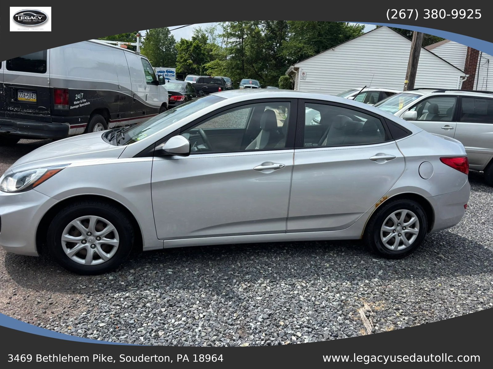 Used 2012 Hyundai Accent GLS FWD image 4