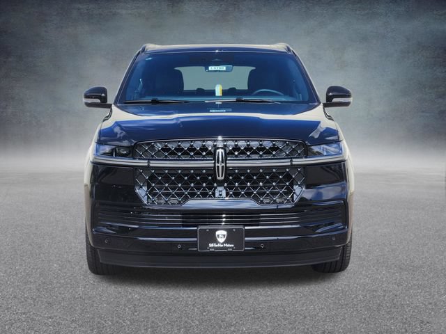 New 2026 Lincoln Navigator Reserve w/ Jet Appearance Package AWD/4WD video 2