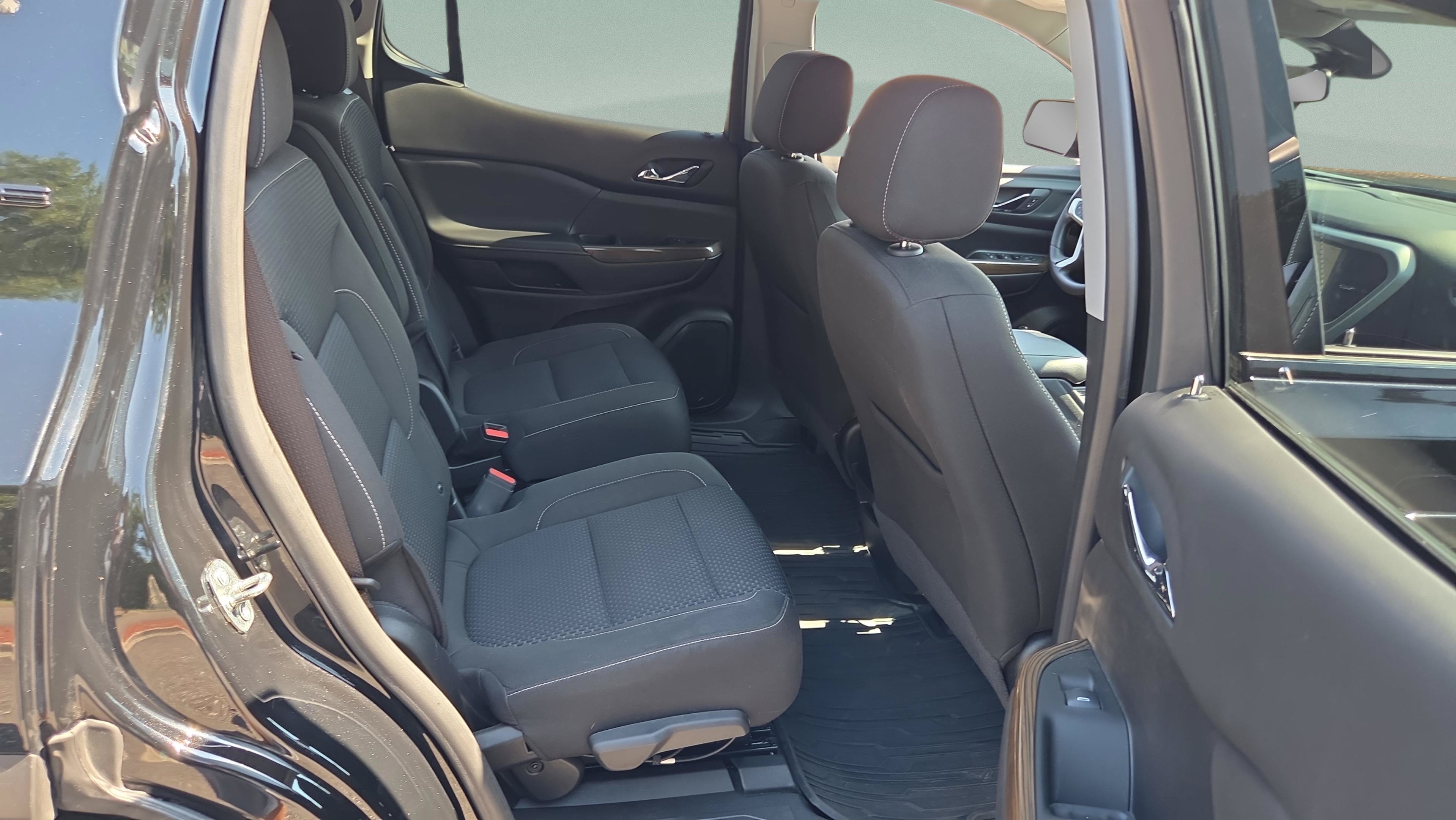 Certified 2023 GMC Acadia SLE w/ Driver Convenience Package FWD image 14