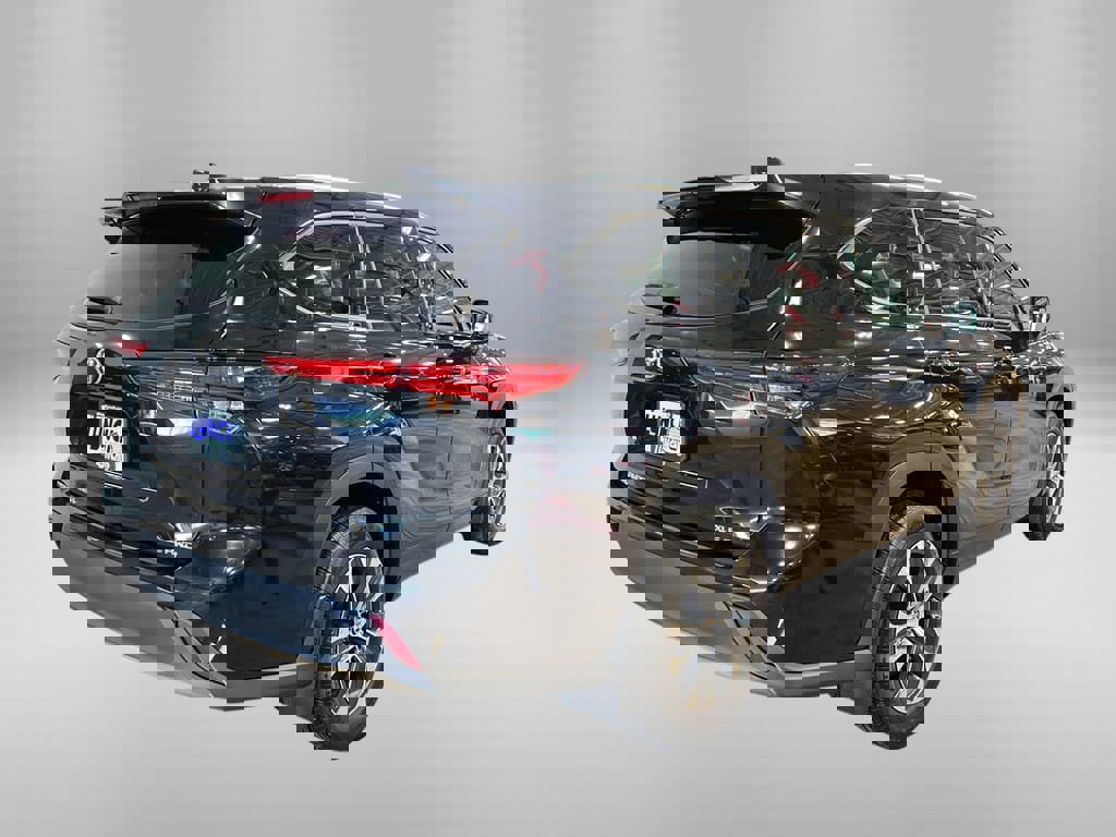 Used 2020 Toyota Highlander XLE image 43