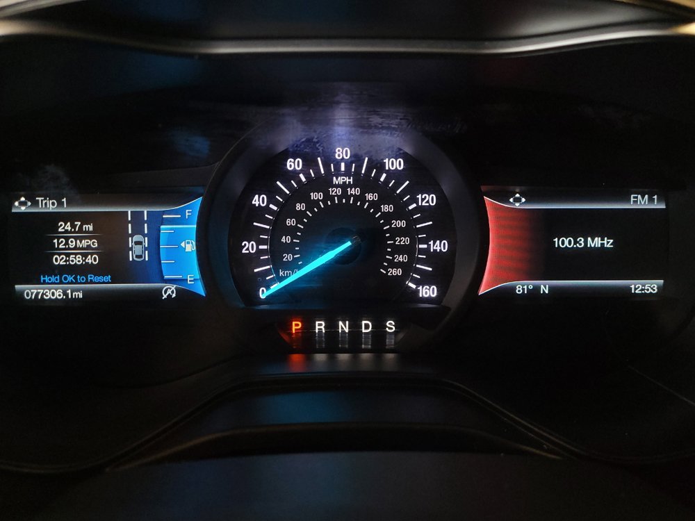 Used 2019 Ford Fusion SE FWD image 23