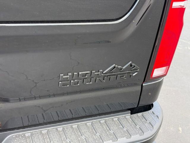 New 2026 Chevrolet Silverado 2500 High Country w/ High Country Premium Package AWD/4WD image 6
