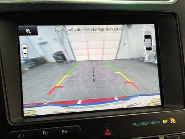 Used 2016 Ford Explorer Platinum image 32