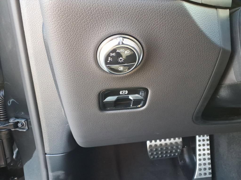 Certified 2026 Mercedes-Benz GLC 300 4MATIC image 17