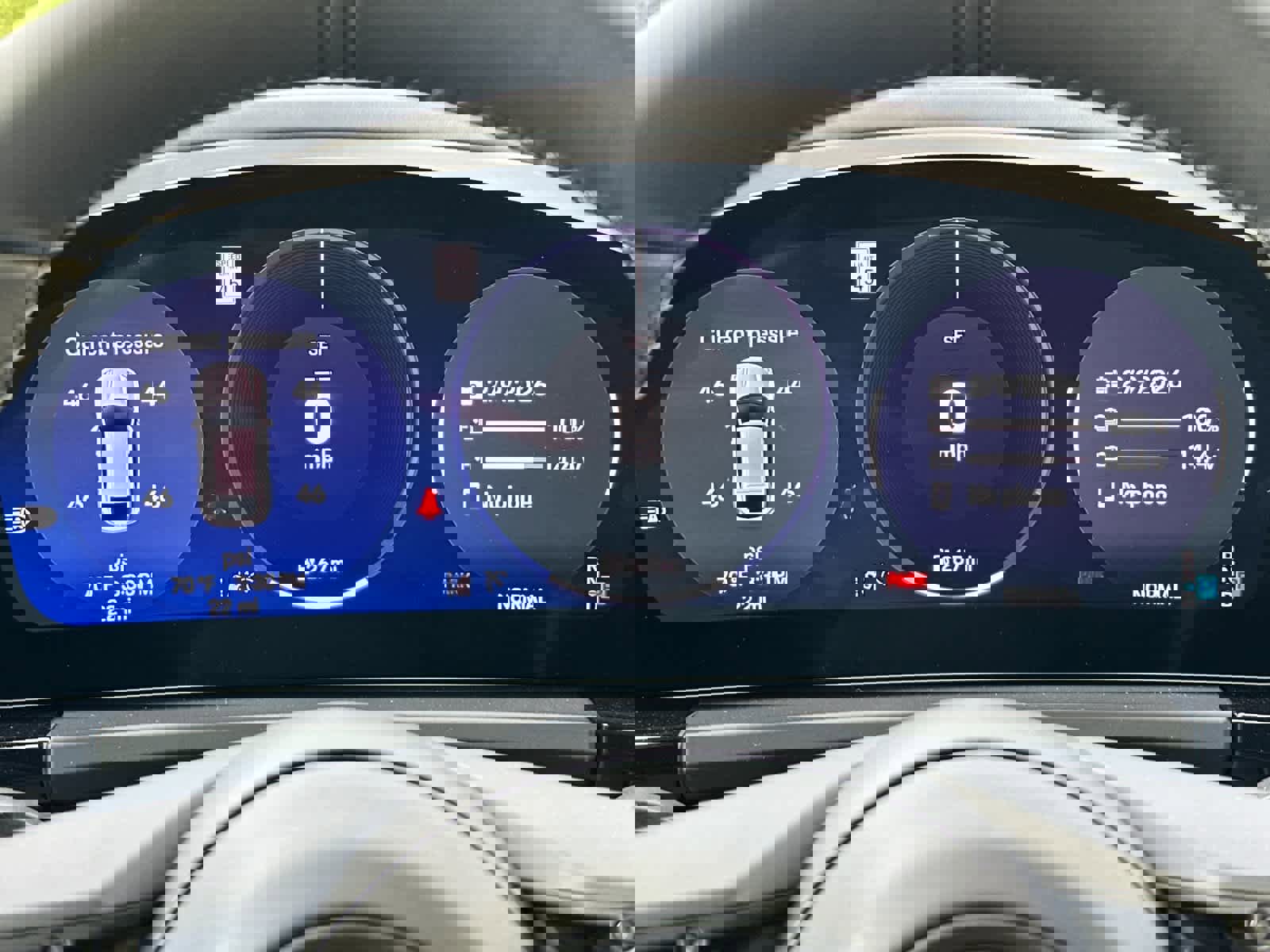 New 2025 Porsche Macan Turbo Electric image 30