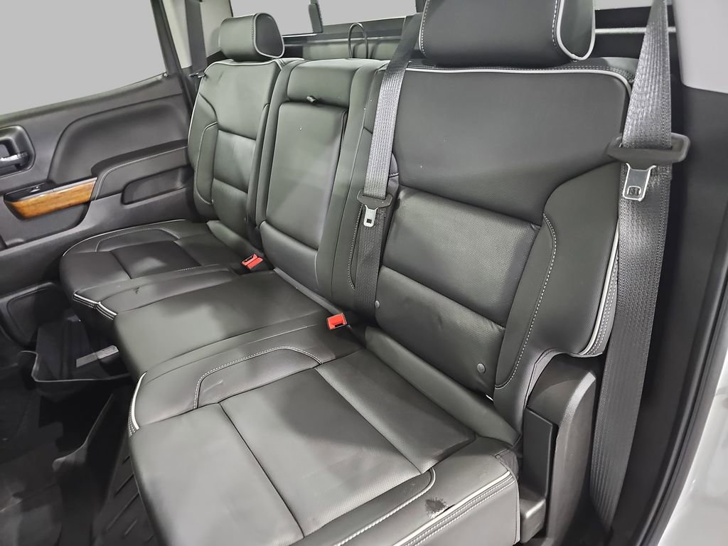 Used 2018 Chevrolet Silverado 1500 High Country image 17