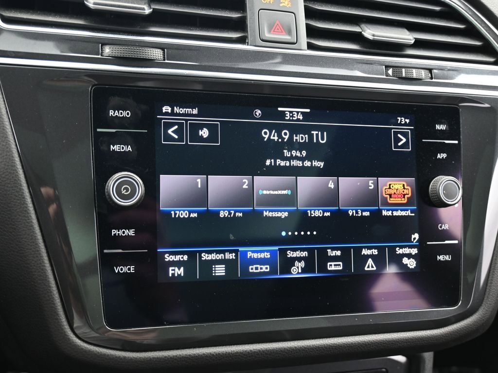 Used 2022 Volkswagen Tiguan SEL R-Line image 19