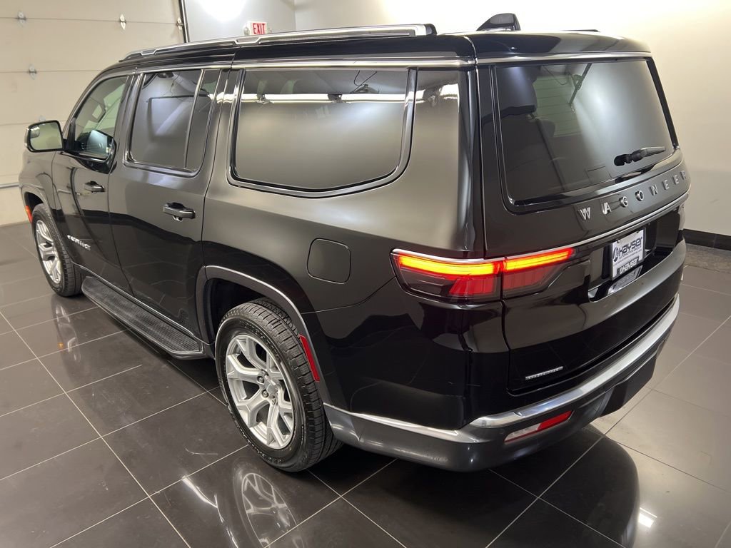 Used 2022 Jeep Wagoneer Series II AWD/4WD image 4