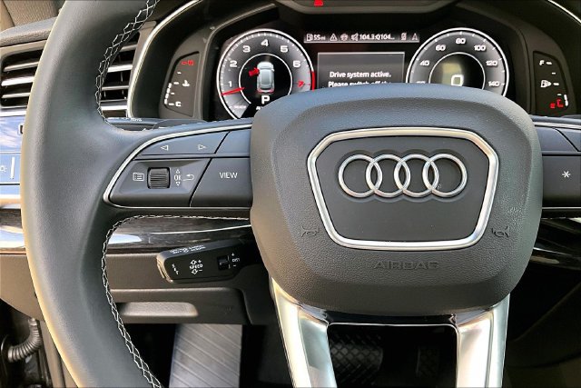 Used 2026 Audi Q8 Premium Plus AWD/4WD image 11