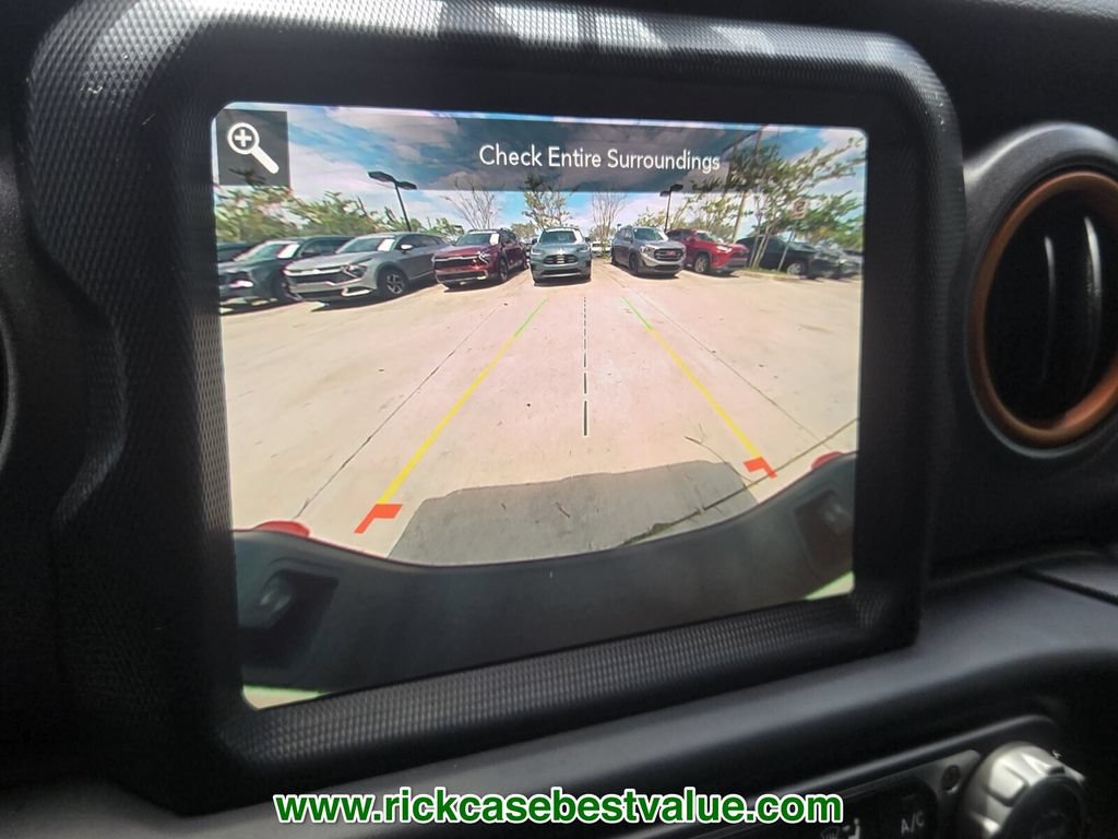 Used 2023 Jeep Gladiator Mojave w/ Trailer Tow Package AWD/4WD image 25