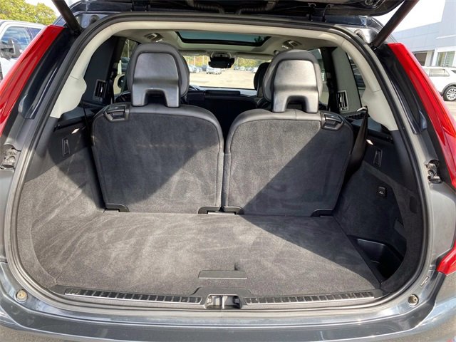 Used 2021 Volvo XC90 T6 Momentum w/ Advanced Package image 5