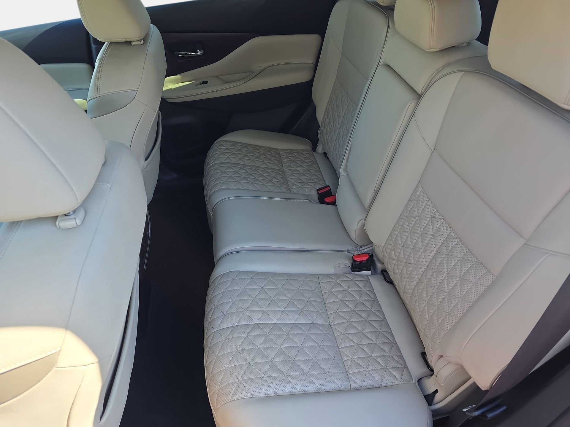 Used 2020 Nissan Murano Platinum w/ Cargo Package image 14