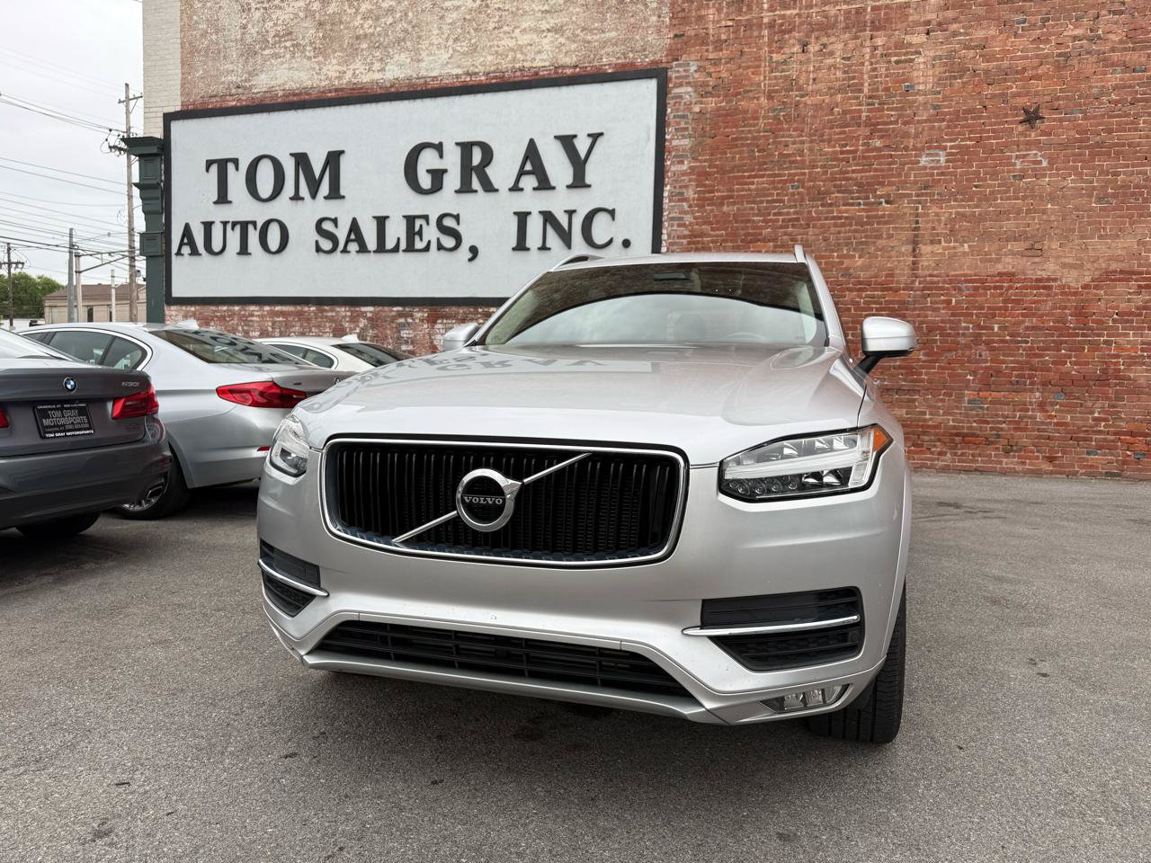 Used 2019 Volvo XC90 T5 Momentum FWD image 1