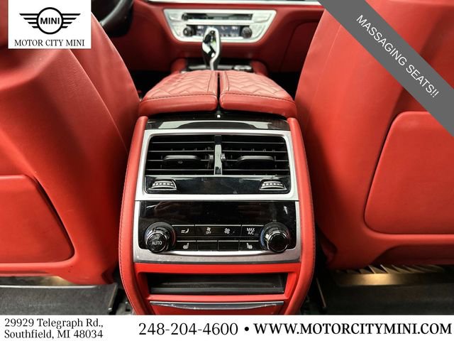 Used 2022 BMW 750i xDrive w/ Executive Package image 18