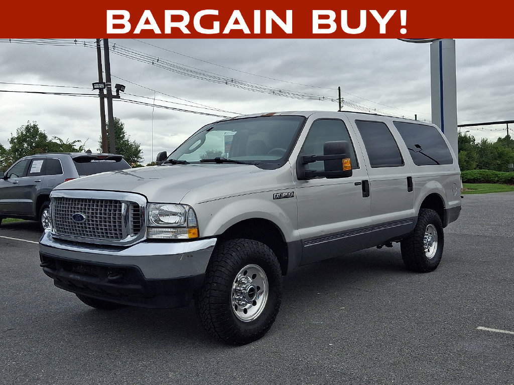Used 2004 Ford Excursion XLT AWD/4WD image 3