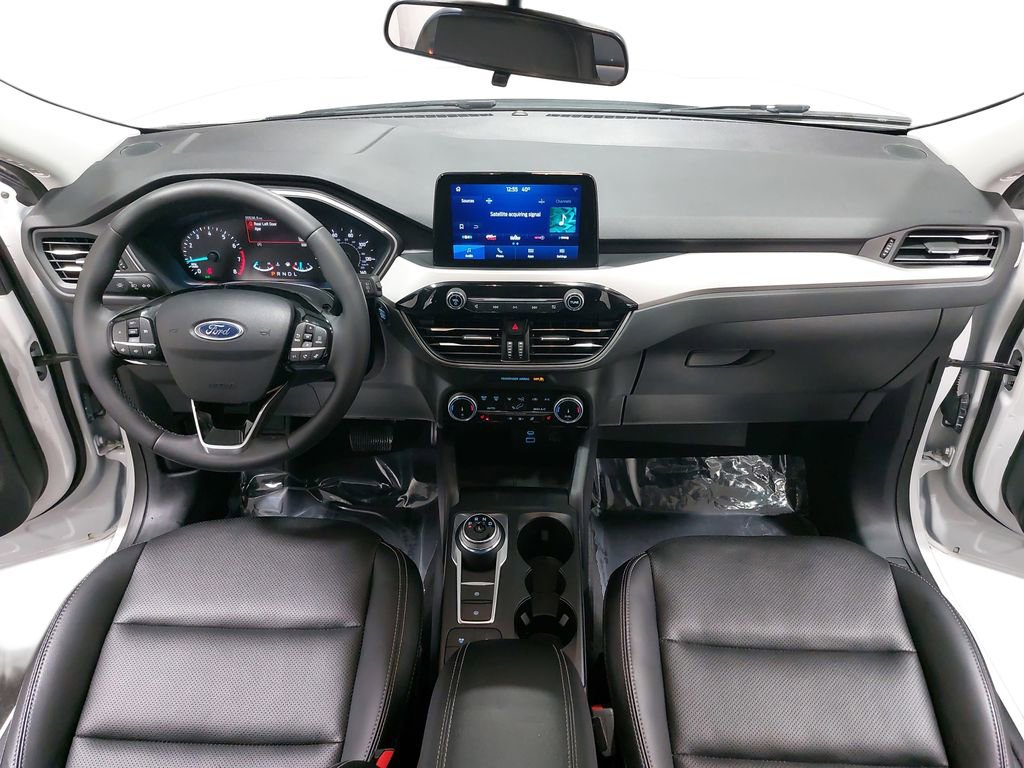 Used 2022 Ford Escape SEL image 9