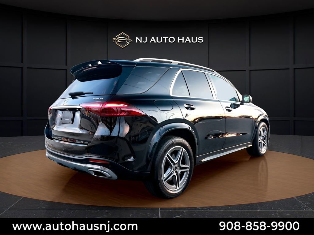 Used 2024 Mercedes-Benz GLE 450e 4MATIC w/ AMG Line Exterior image 8