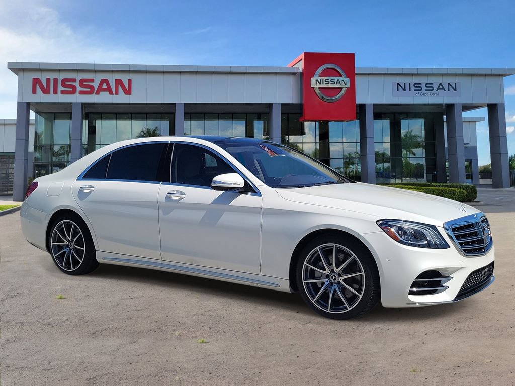 Used 2019 Mercedes-Benz S 560 Sedan image 2