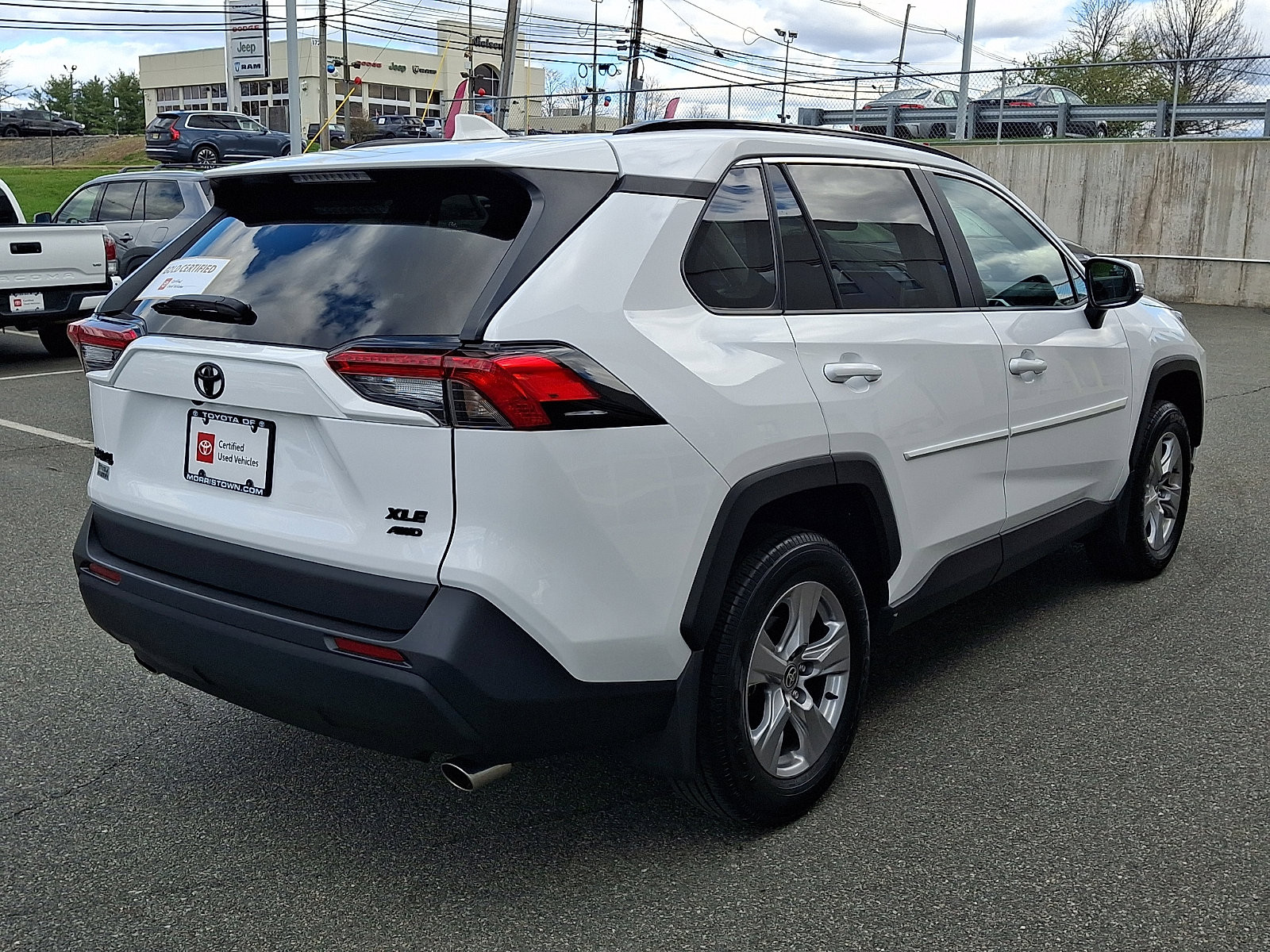 Certified 2023 Toyota RAV4 XLE w/ Convenience Package image 6