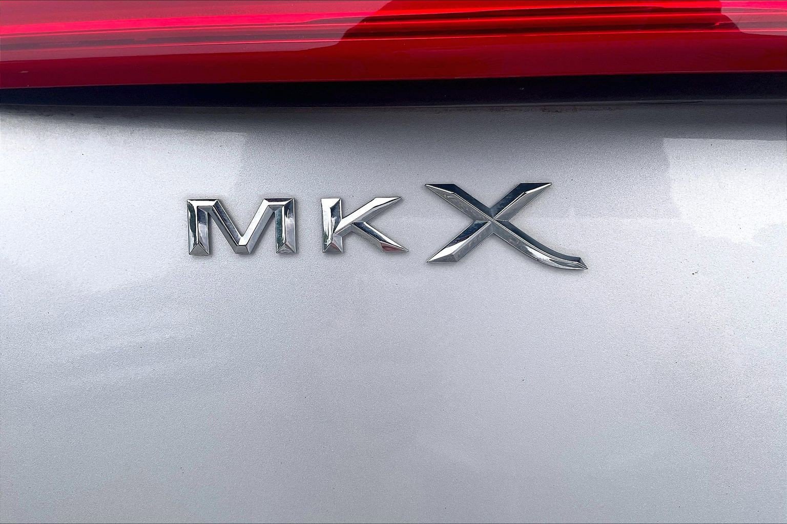Used 2016 Lincoln MKX Reserve w/ Technology Package AWD/4WD image 8
