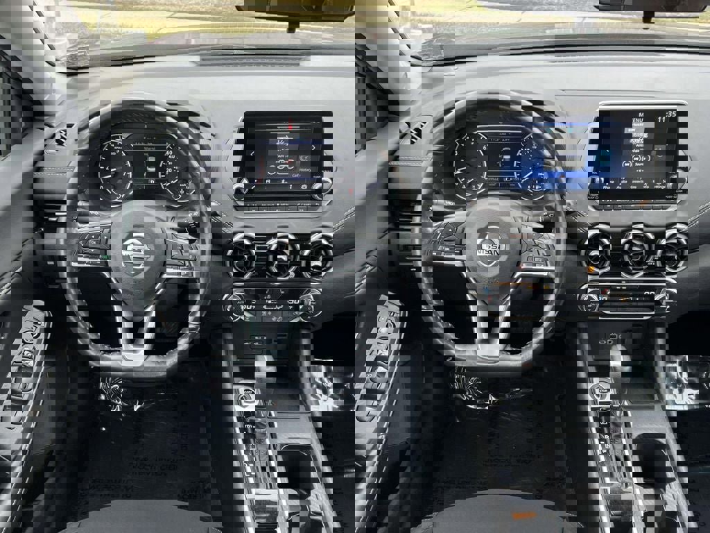 Used 2023 Nissan Sentra SV image 18