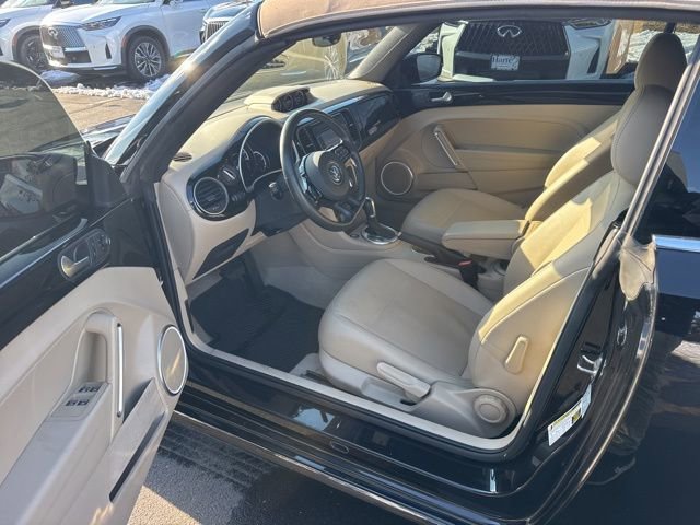 Used 2015 Volkswagen Beetle TDI image 18