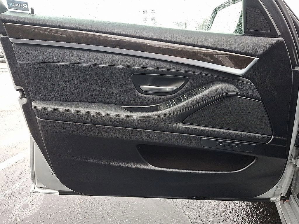 Used 2015 BMW 528i Sedan image 12
