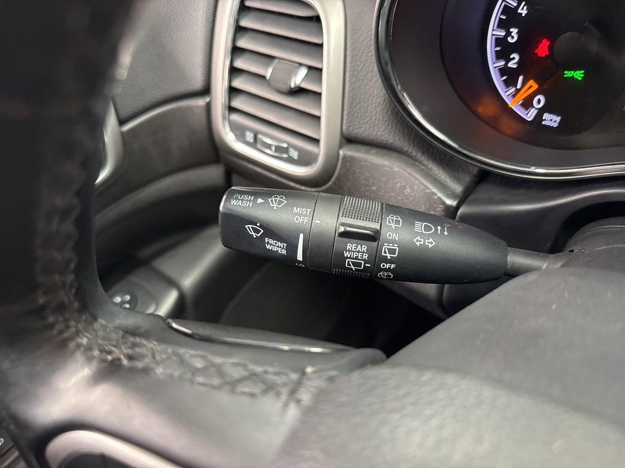 Used 2018 Jeep Grand Cherokee Laredo image 20