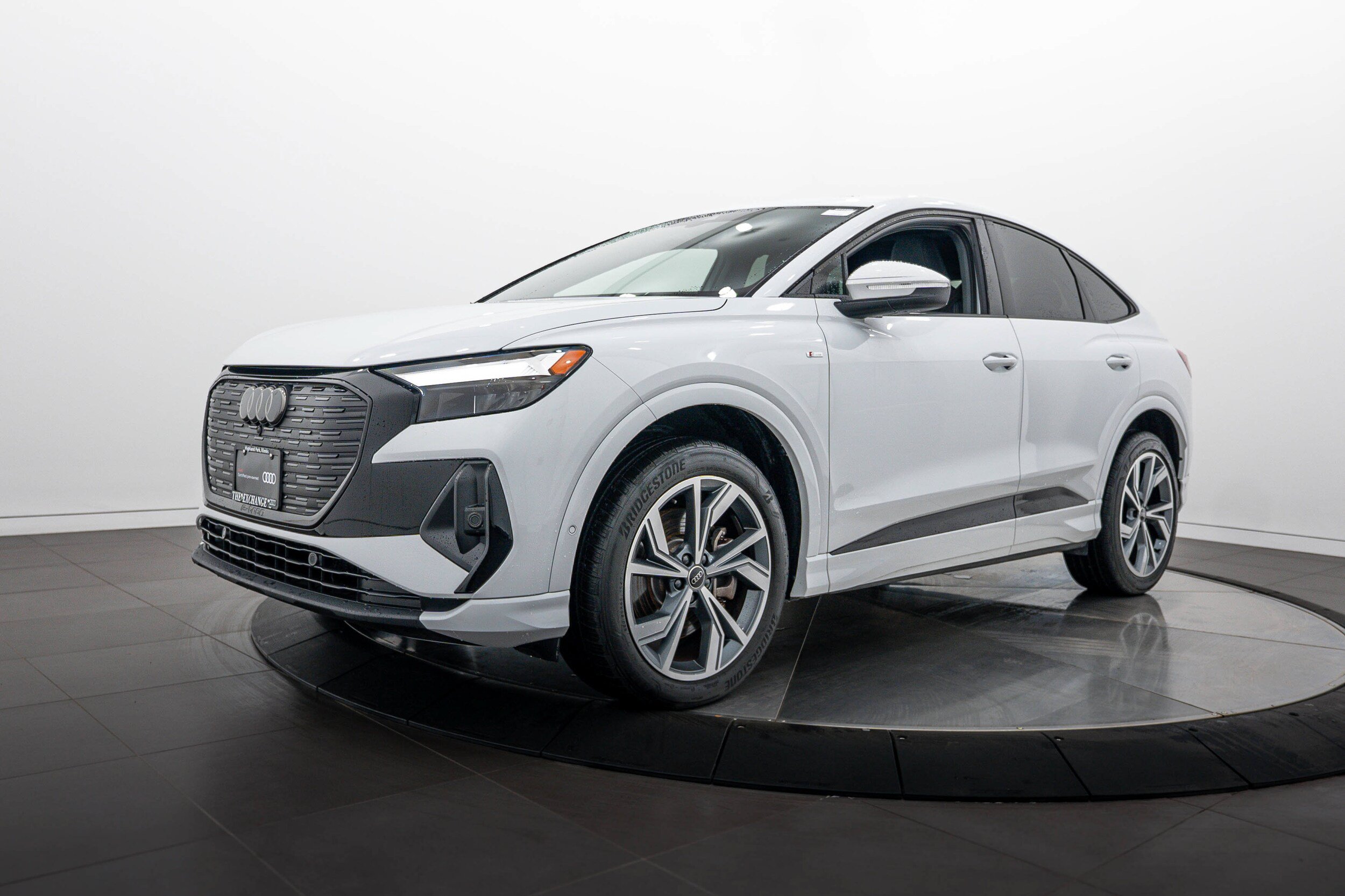 Certified 2023 Audi Q4 e-tron Premium Plus w/ Premium Plus AWD/4WD image 7