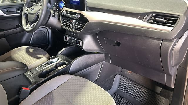 Used 2022 Ford Escape SE w/ SE Sport Appearance Package AWD/4WD image 13