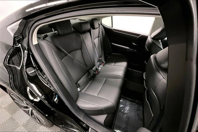 Used 2024 Lexus ES 350 w/ Premium Package image 25