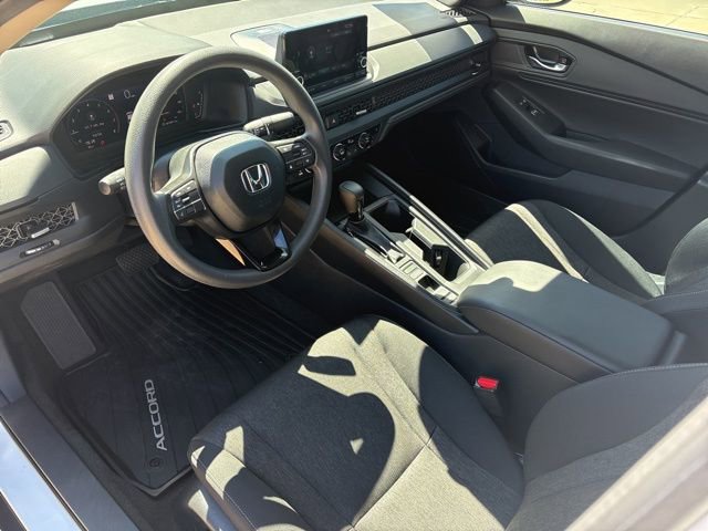Used 2025 Honda Accord SE image 11