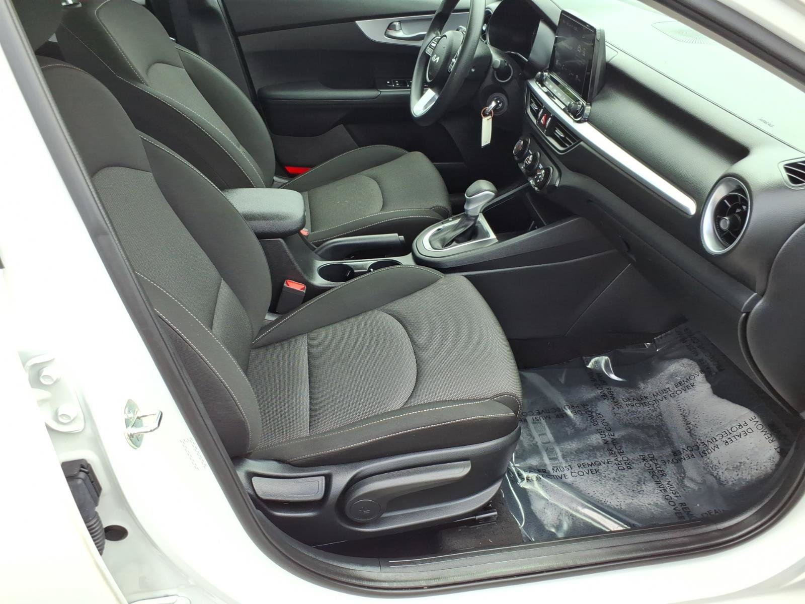 Used 2024 Kia Forte LXS FWD image 7