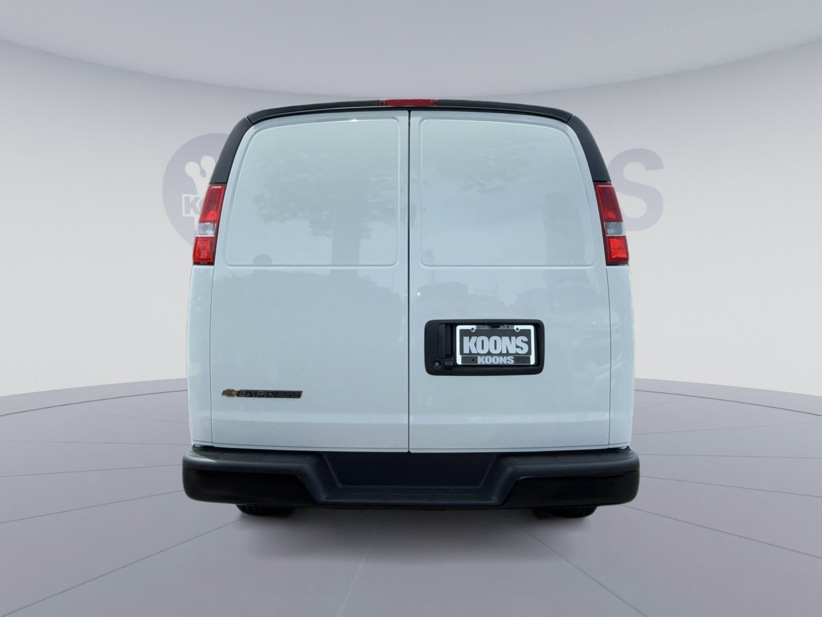 New 2026 Chevrolet Express 3500 Extended RWD image 5