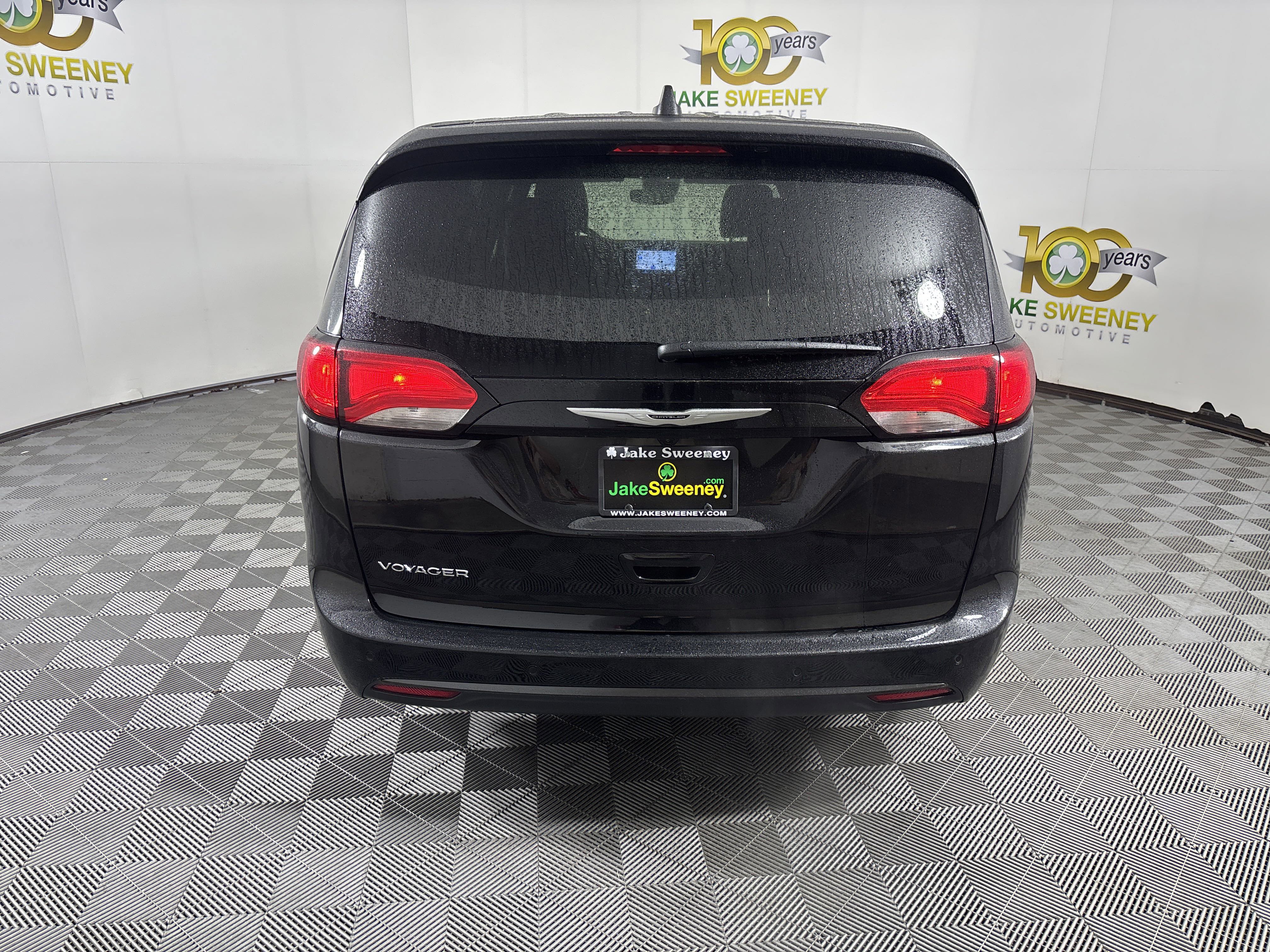 New 2025 Chrysler Voyager LX image 6