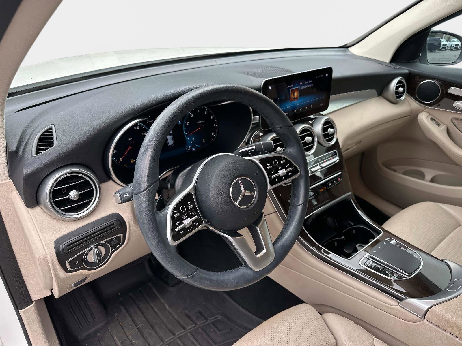 Used 2022 Mercedes-Benz GLC 300 image 18