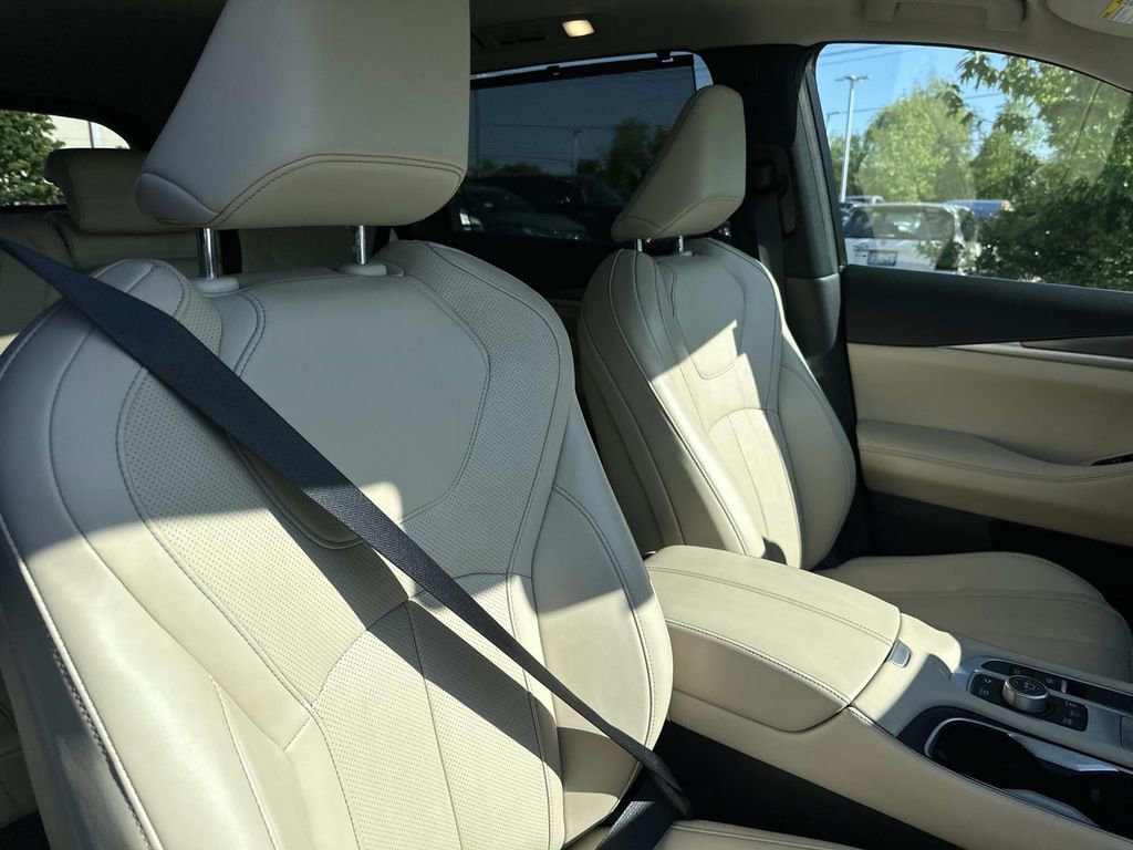 Certified 2023 INFINITI QX60 Luxe w/ Performance Audio Package image 39