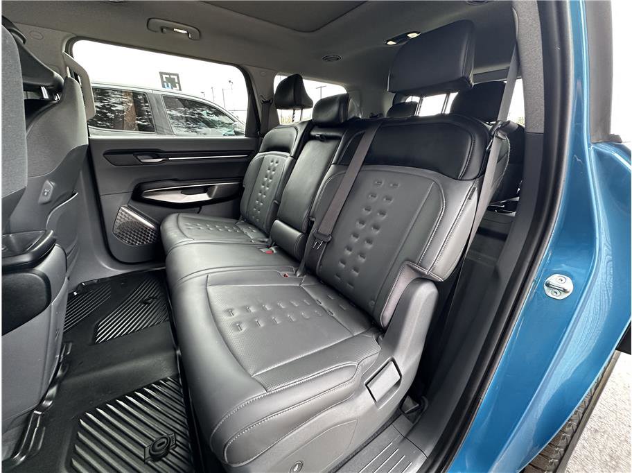 Used 2024 Kia EV9 Wind image 16