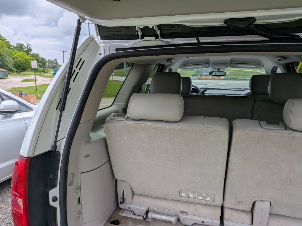 Used 2013 Chevrolet Tahoe LT RWD image 12