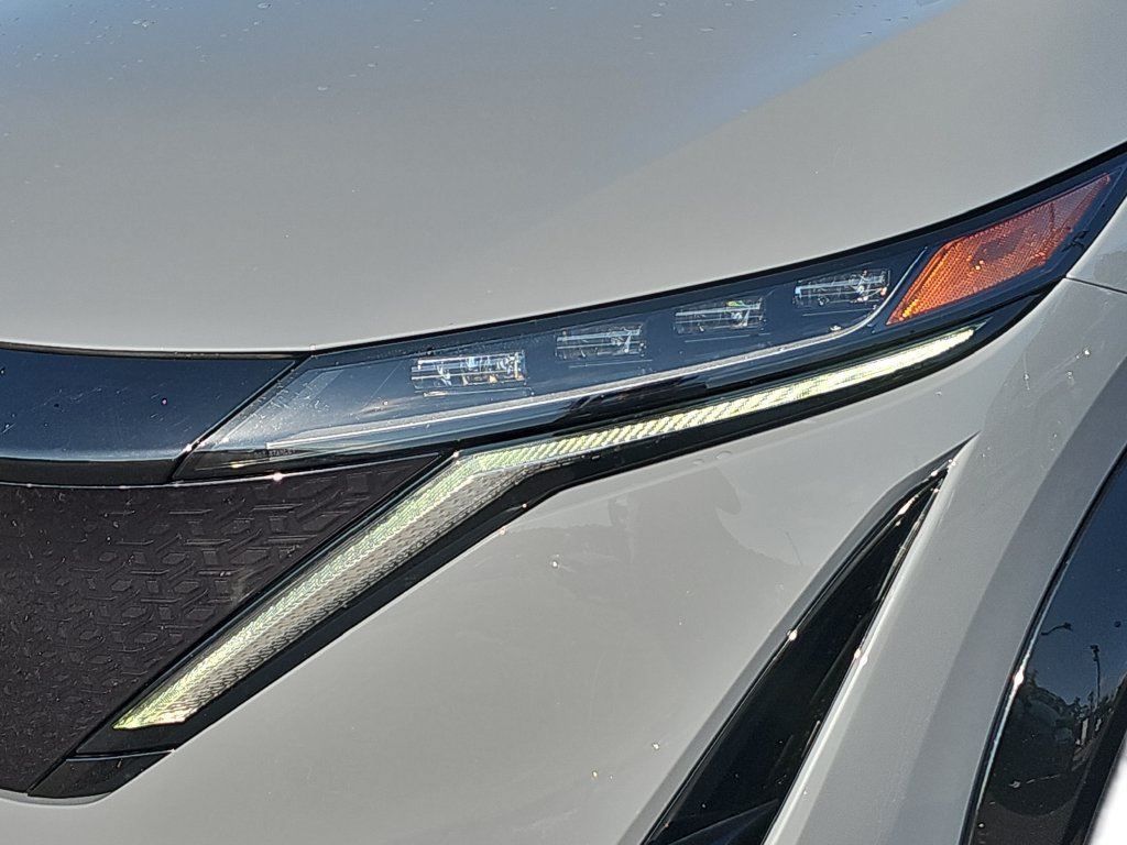 Used 2024 Nissan Ariya AWD image 32