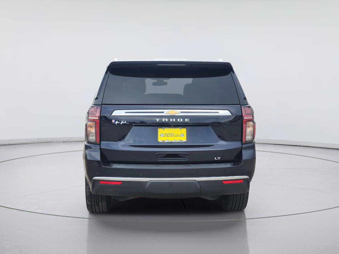 Used 2022 Chevrolet Tahoe LT w/ Luxury Package RWD image 6