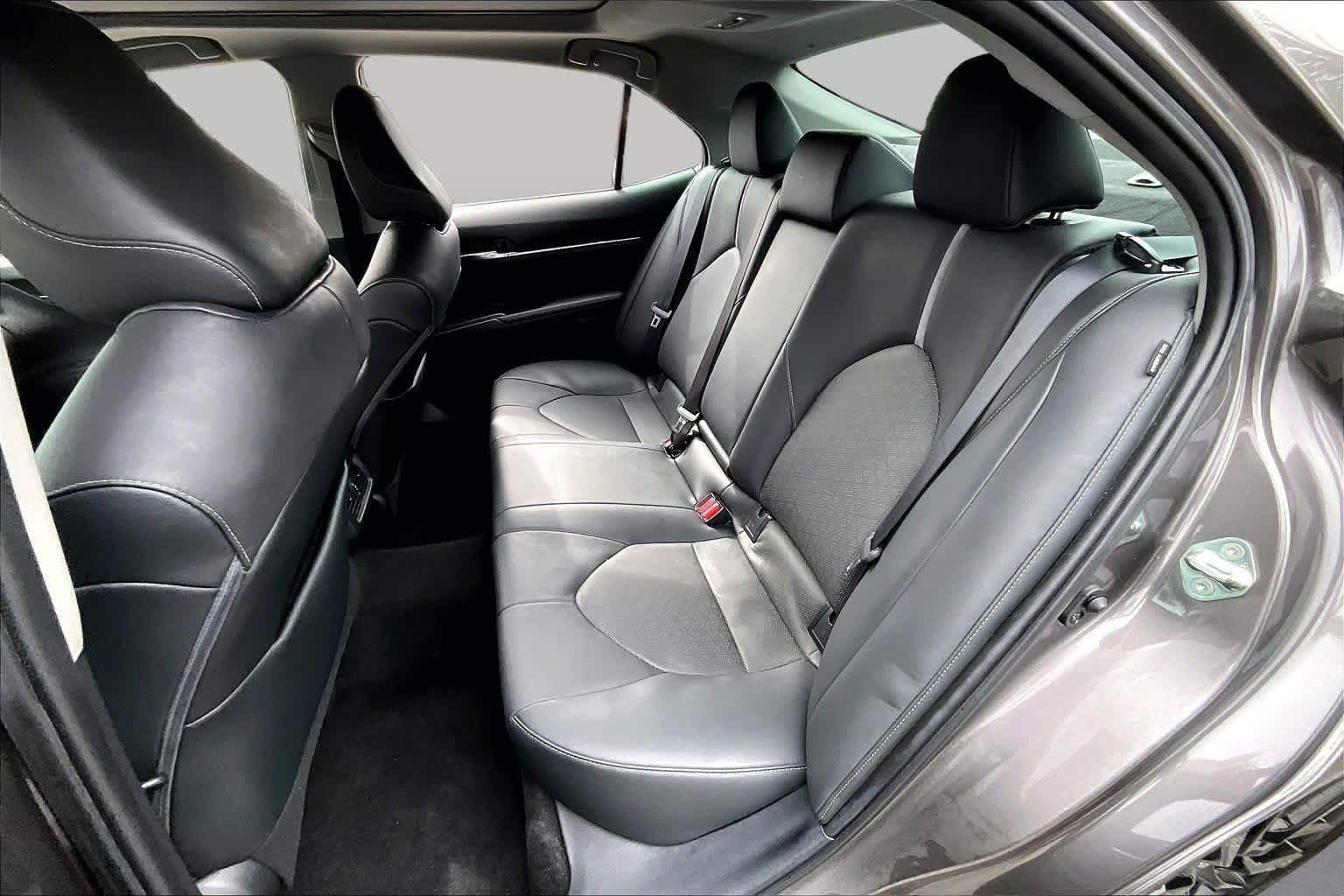 Used 2021 Toyota Camry XSE FWD image 20
