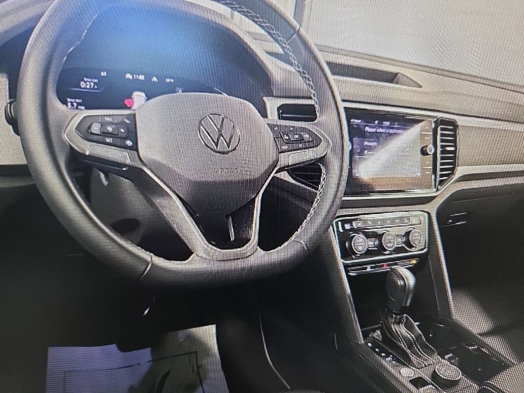 Used 2023 Volkswagen Atlas SE w/ Panoramic Sunroof Package AWD/4WD image 11