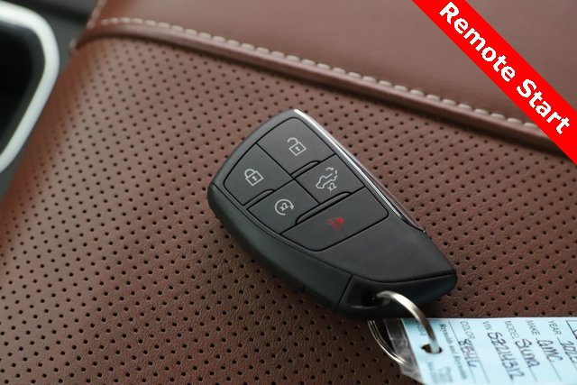 Used 2025 GMC Sierra 1500 Denali Ultimate image 3