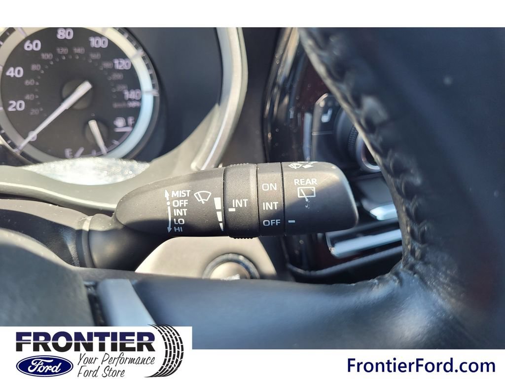 Used 2022 Toyota Highlander XSE AWD/4WD image 18