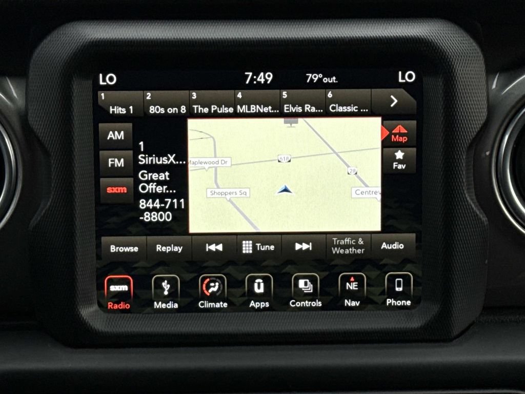 Used 2018 Jeep Wrangler Unlimited Sahara AWD/4WD image 14