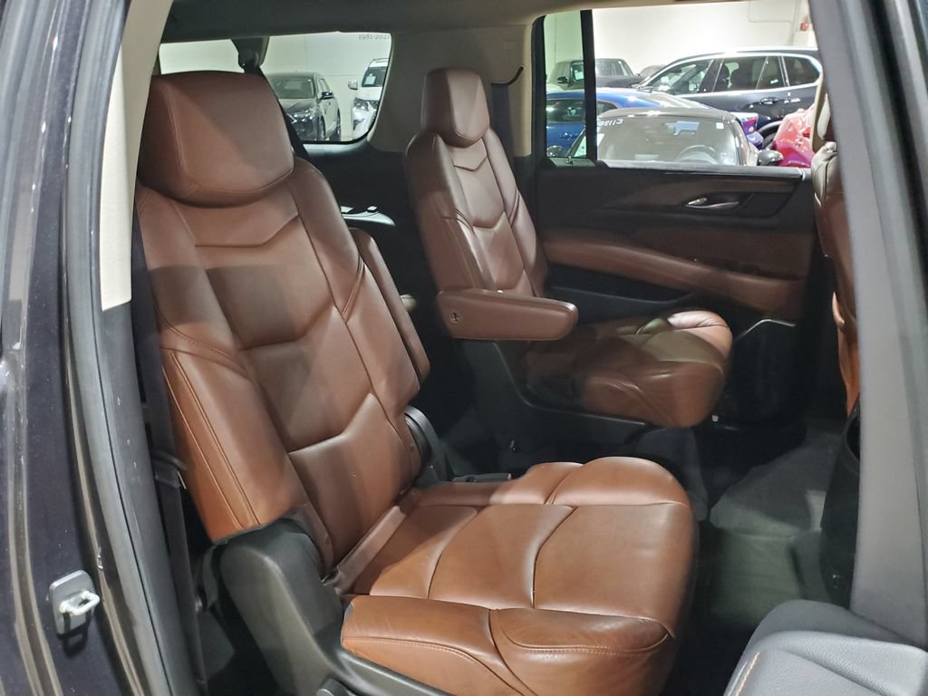 Used 2017 Cadillac Escalade ESV Premium Luxury RWD image 20
