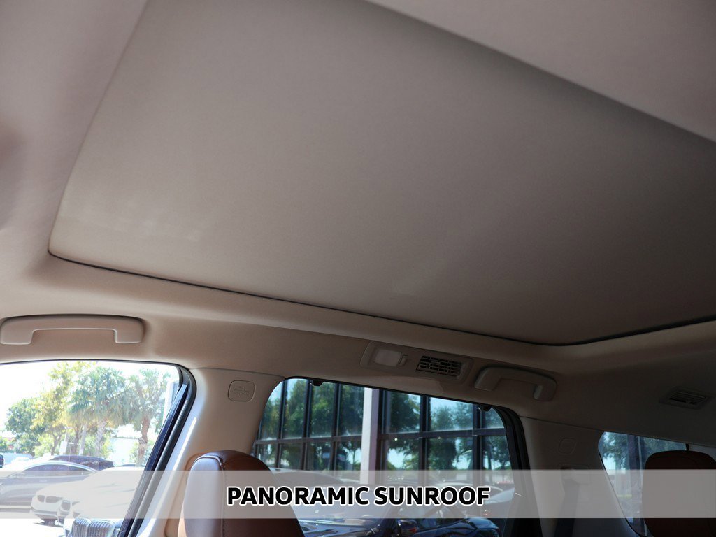 Used 2024 Nissan Pathfinder Platinum w/ Cargo Package image 4