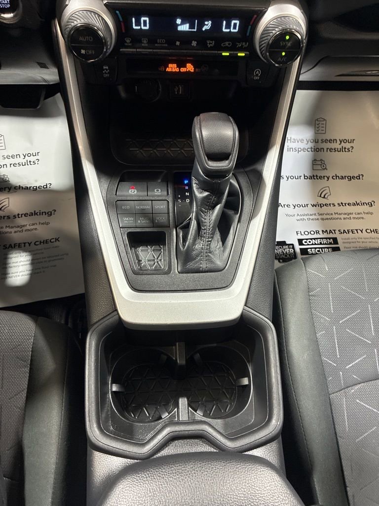 Used 2023 Toyota RAV4 XLE AWD/4WD image 33
